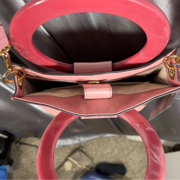 Vince Camuto Pink Cherry Blossom  Iggy Crossbody Leather Purse Bag NWT MSRP $178 - Picture 14 of 17